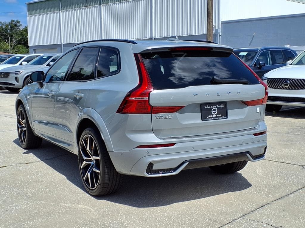 2025 Volvo XC60 thumbnail 5
