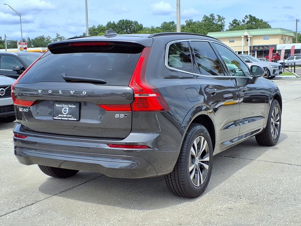 2023 Volvo XC60 thumbnail 7