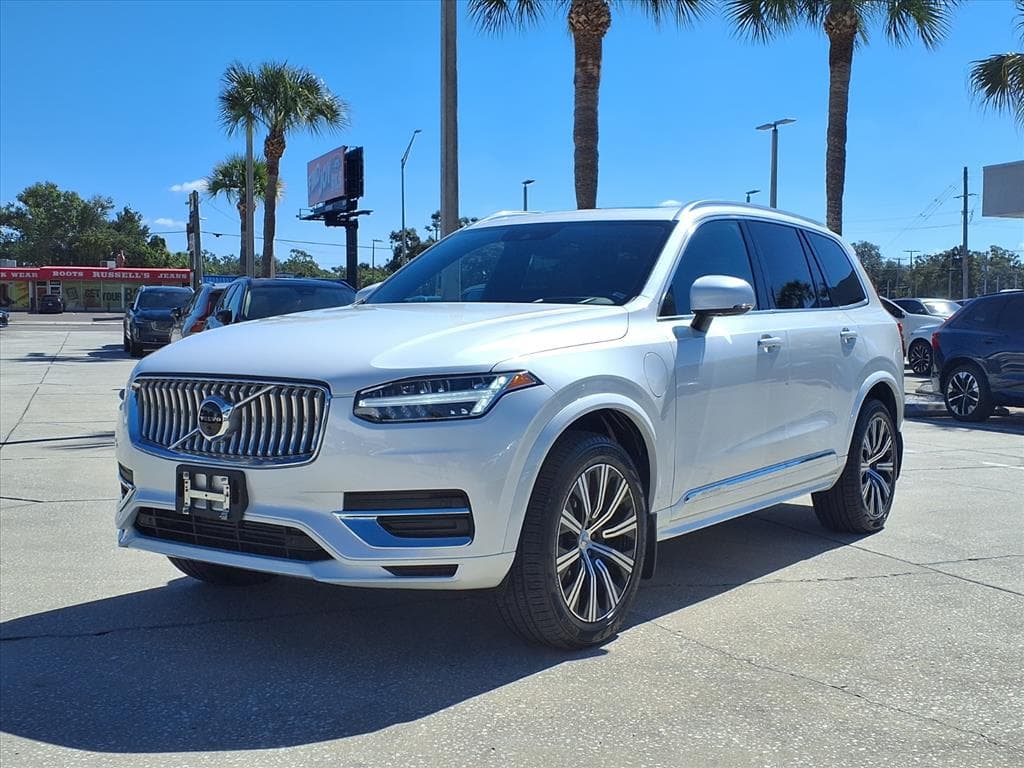 2022 Volvo XC90 Recharge thumbnail 3