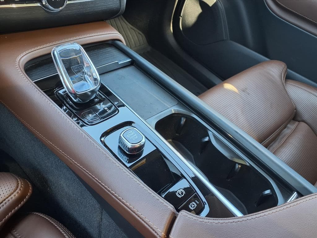 2022 Volvo XC90 Recharge thumbnail 25