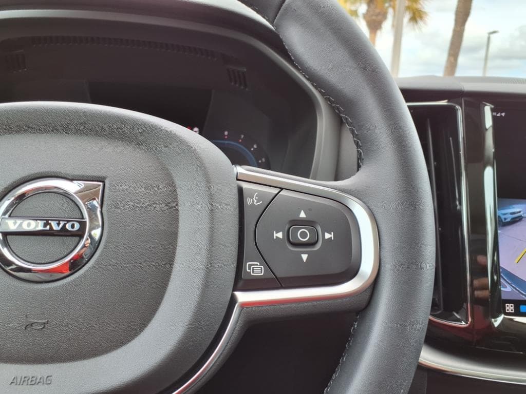 2023 Volvo XC60 thumbnail 28