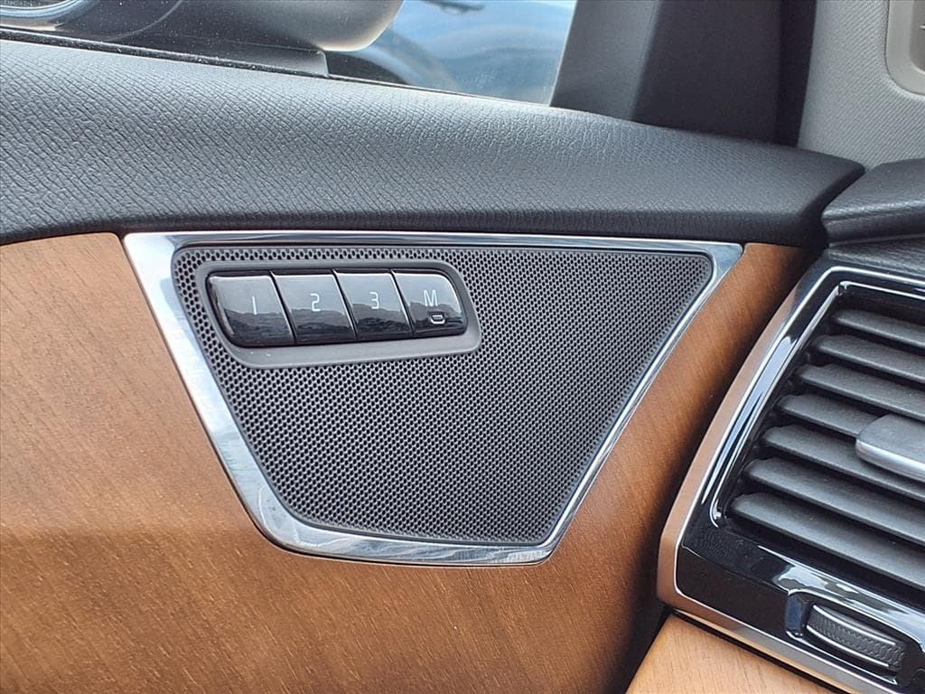 2022 Volvo XC90 thumbnail 32
