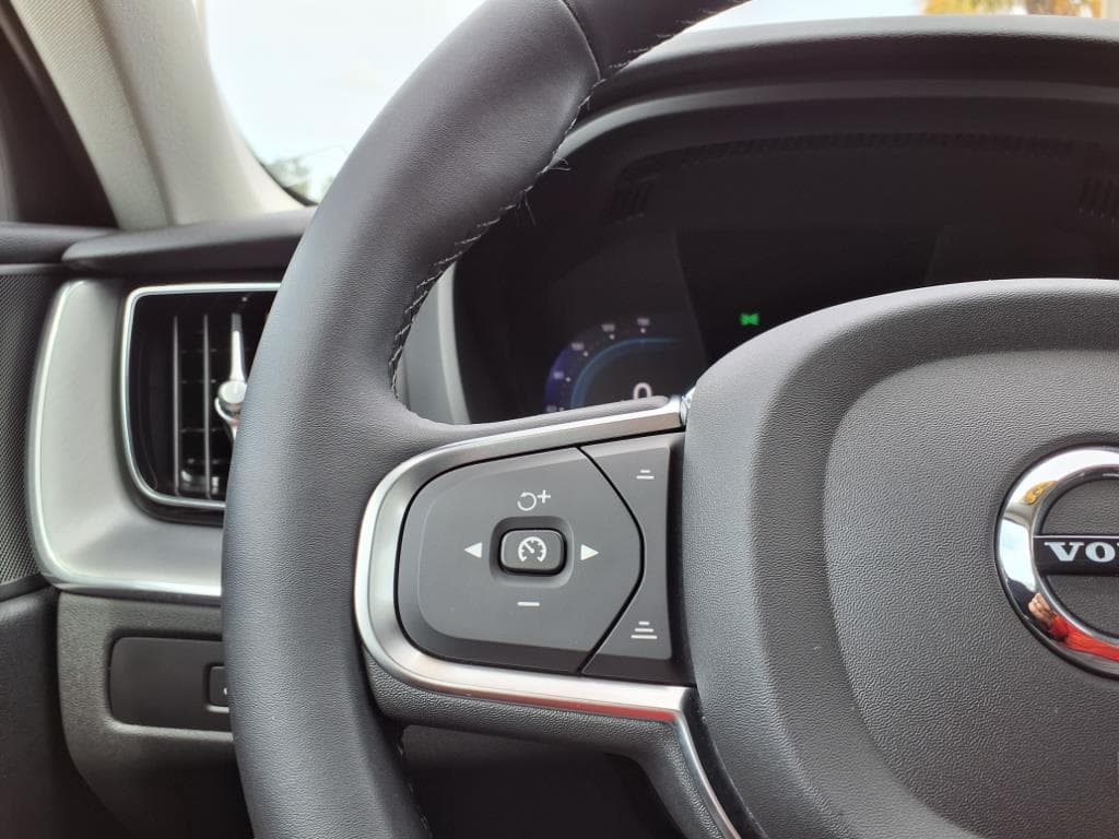 2023 Volvo XC60 thumbnail 29